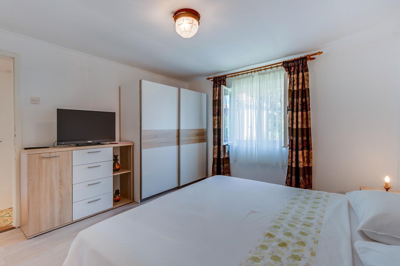 Apartments Ivna Veli Losinj Luaran gambar